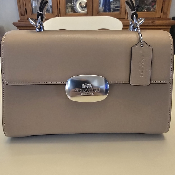 Coach Eliza Top Handle - Picture 2 of 8